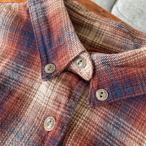 Ecologyst / Sitka - The Field Women's Plaid Wool Button Down - Picture 3 of 3